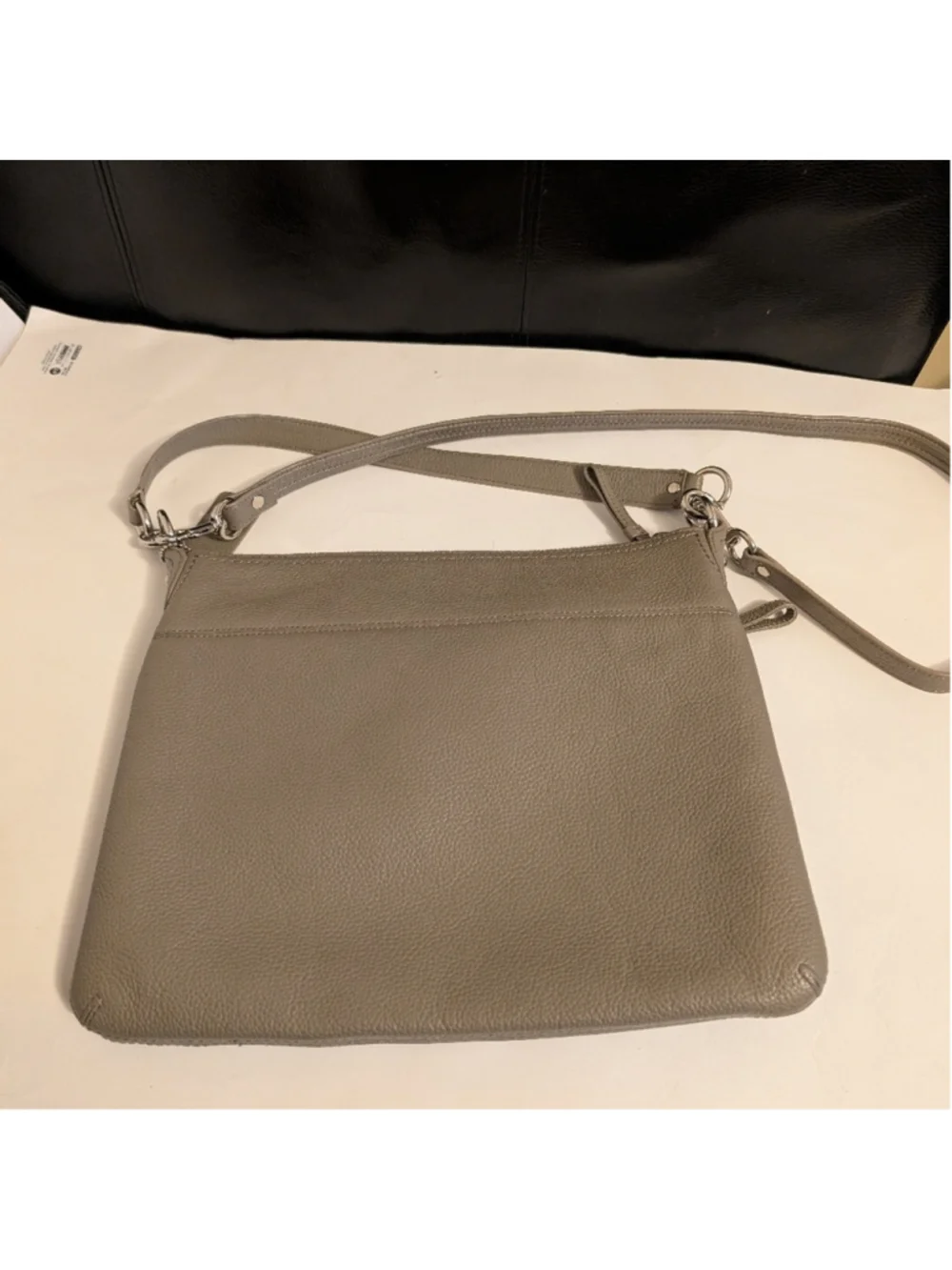 Coach Poppy Perri Hippie Taupe Leather Handbag Pebbled 22421M In EUC